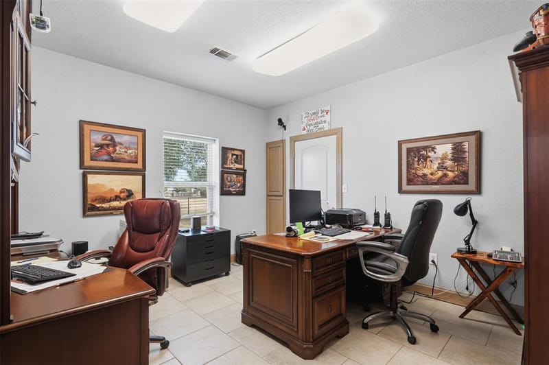 8165 Jackson Road, Krum TX 76249 - Photo 16