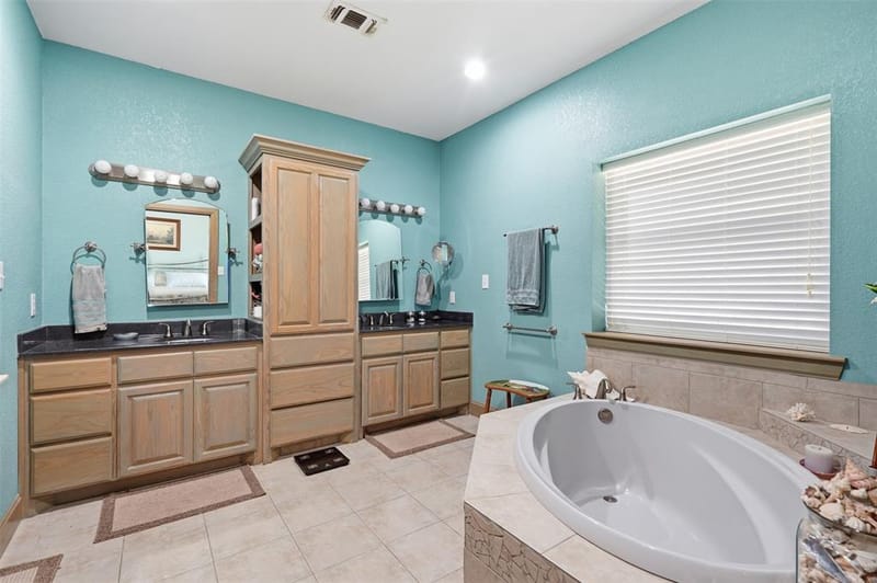 8165 Jackson Road, Krum TX 76249 - Photo 12