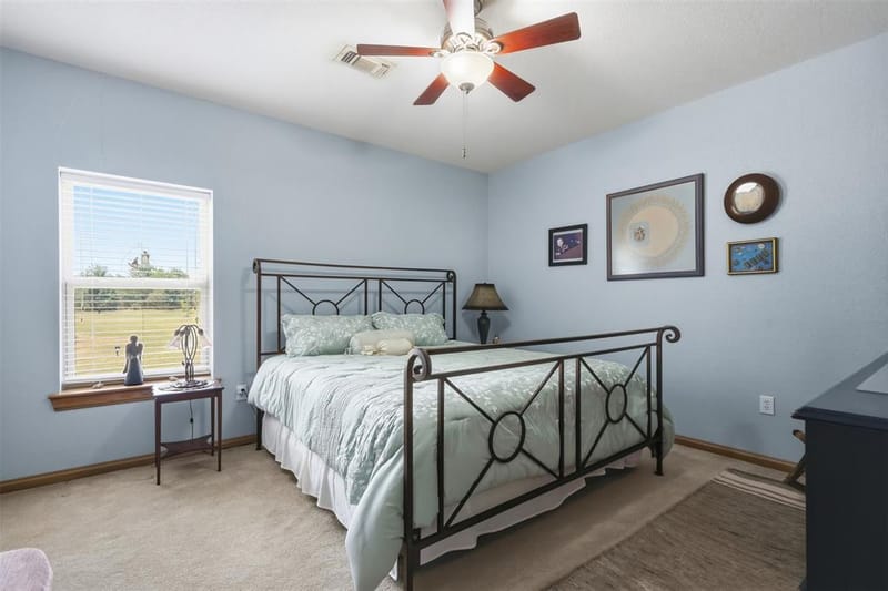 8165 Jackson Road, Krum TX 76249 - Photo 7