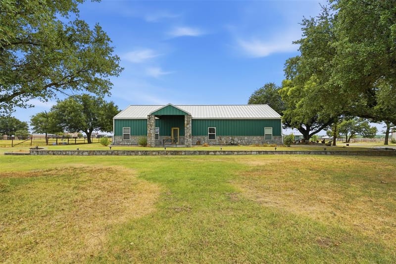 8165 Jackson Road, Krum TX 76249 - Photo 21