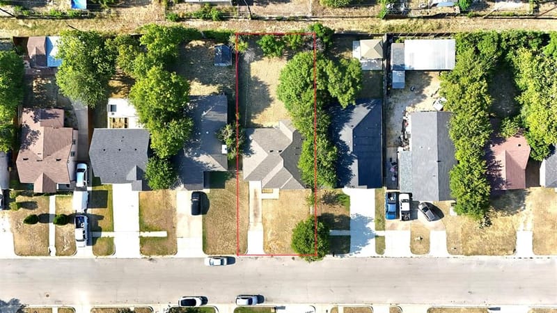 5616 Donnelly Avenue, Fort Worth TX 76107 - Photo 2