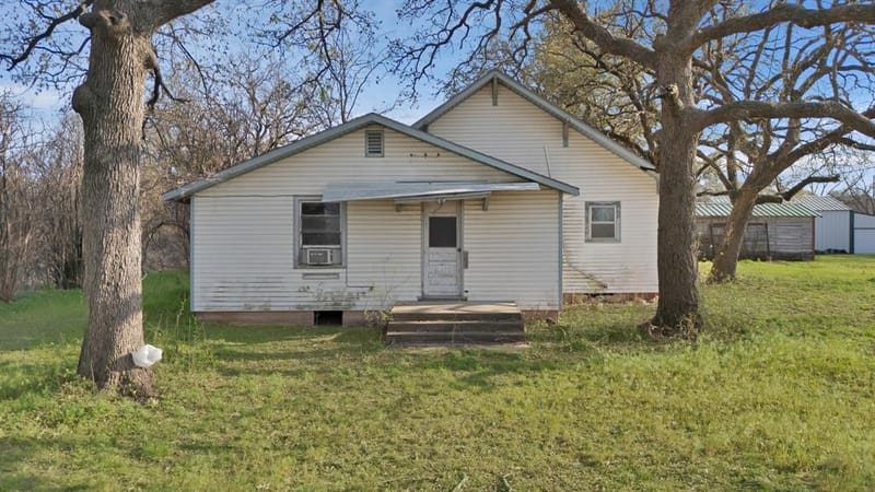 202 Johns Drive, Chico TX 76431 - Photo 6