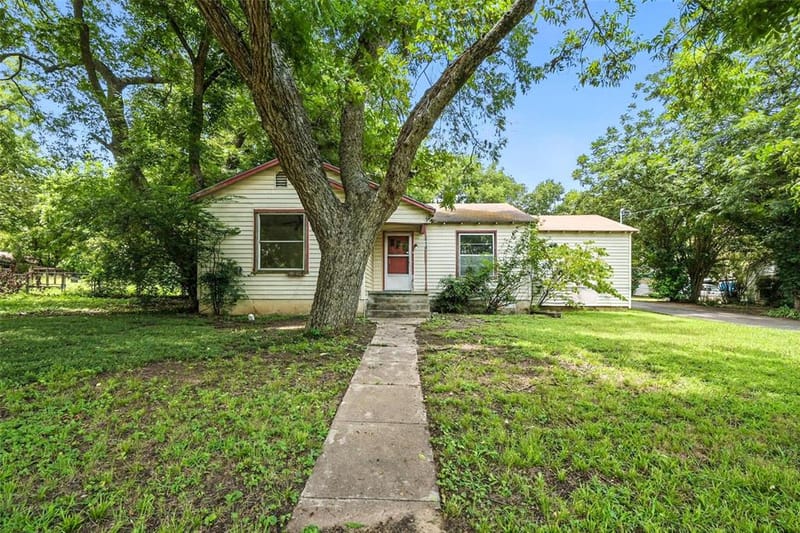 414 S Broadway Street, Bells TX 75414