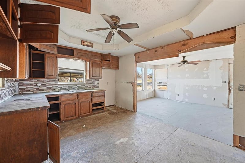 604 S Spears Street, Alvarado TX 76009 - Photo 10
