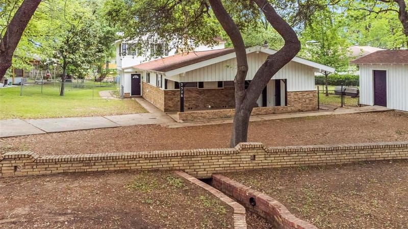 2328 Wildwood Way, Tool TX 75143 - Photo 2