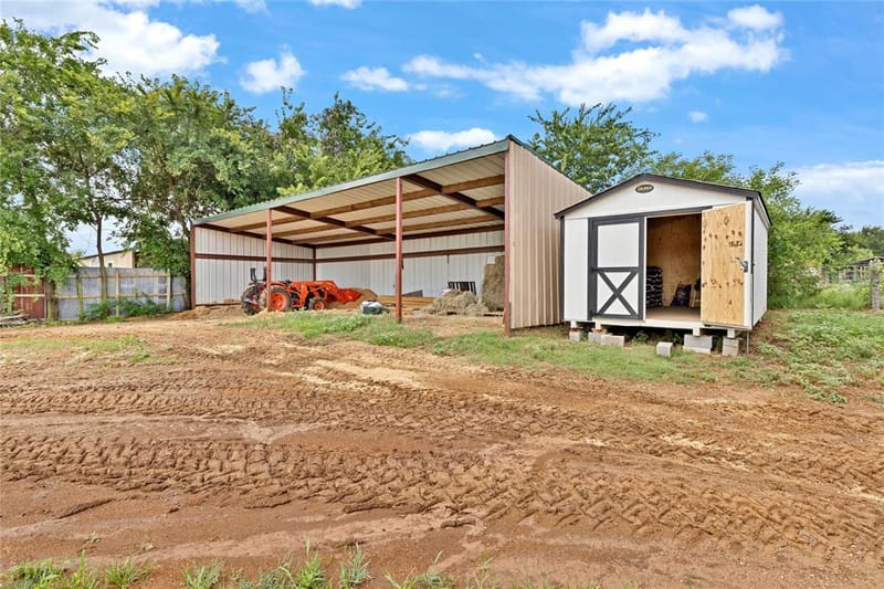 1901 Melissa Lane, Cleburne TX 76031 - Photo 35