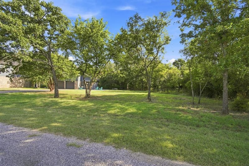 27172 Whispering Meadow Drive, Whitney TX 76692 - Photo 29