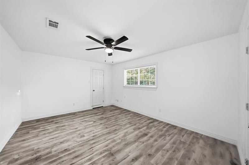10124 Shayna Drive, Dallas TX 75217 - Photo 7