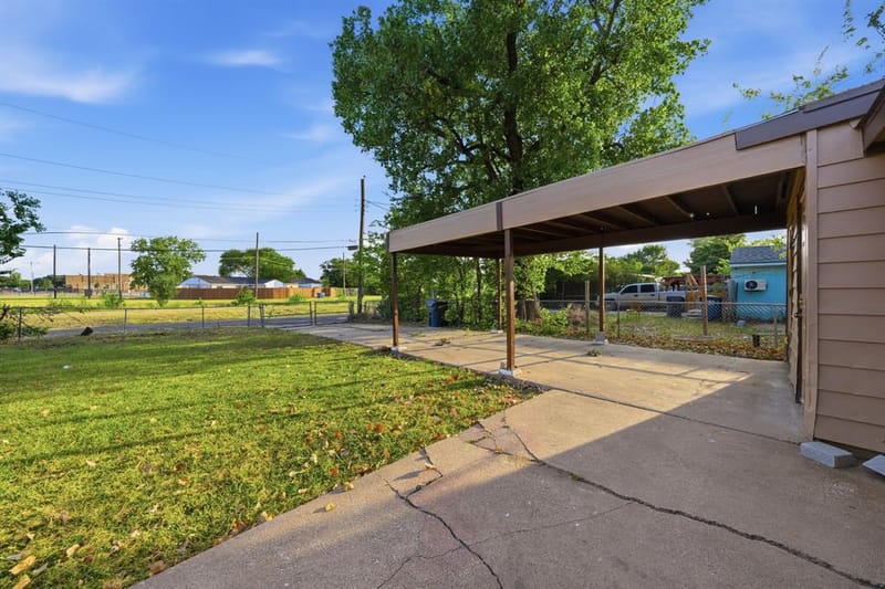 10124 Shayna Drive, Dallas TX 75217 - Photo 21