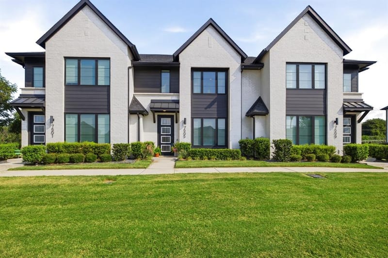 7505 Reis Lane, North Richland Hills TX 76182