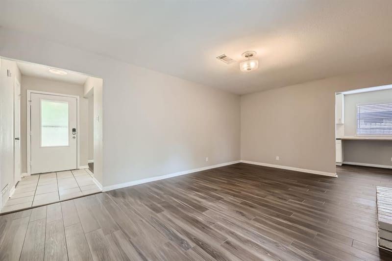 2309 Woodlawn Drive, Ennis TX 75119 - Photo 7