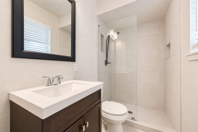 2309 Woodlawn Drive, Ennis TX 75119 - Photo 14