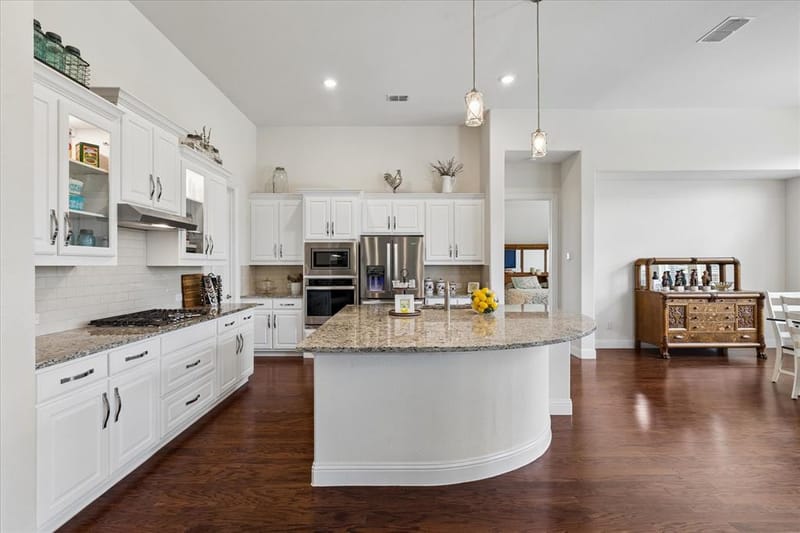 1709 Hamlet Drive, Fort Worth TX 76052 - Photo 9