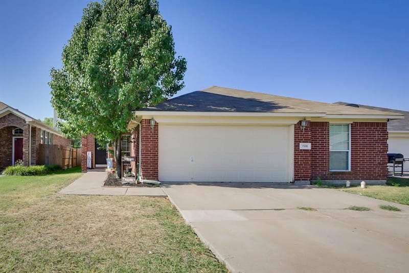 508 Ammonite Court, Arlington TX 76002