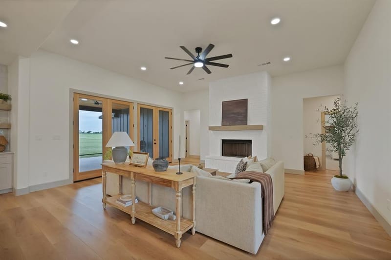 664 County Road 379, Decatur TX 76234 - Photo 5