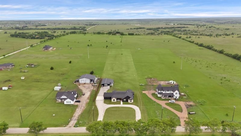 664 County Road 379, Decatur TX 76234 - Photo 40