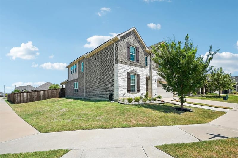2801 RYDER Lane, Aubrey TX 76227 - Photo 3