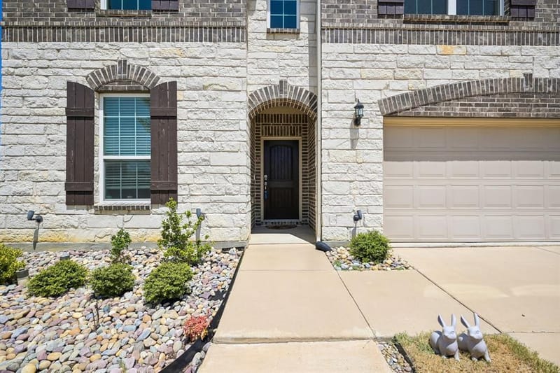 2801 RYDER Lane, Aubrey TX 76227 - Photo 4