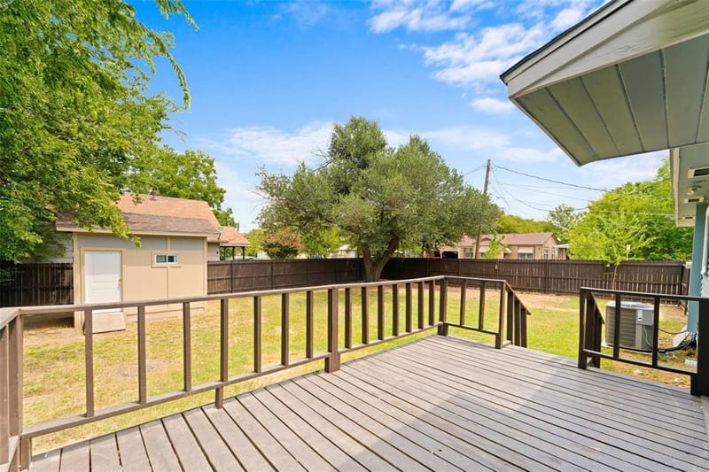 3202 Mitchell Street, Greenville TX 75402 - Photo 15