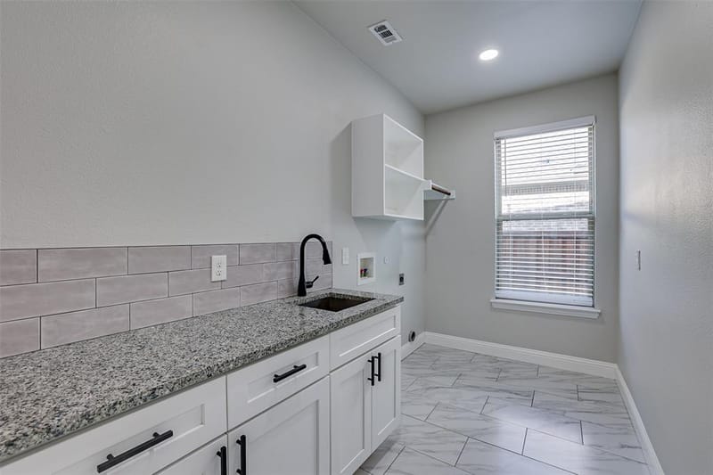 1804 Eastwood Court, Mansfield TX 76063 - Photo 17