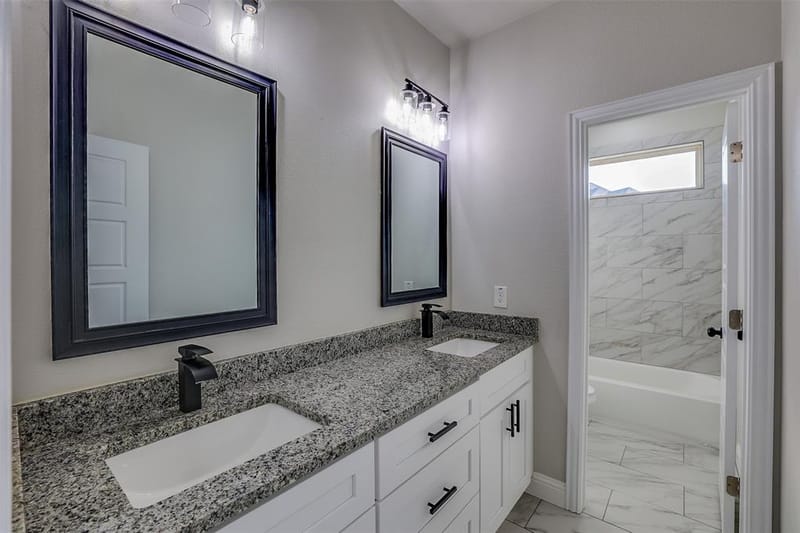 1804 Eastwood Court, Mansfield TX 76063 - Photo 32