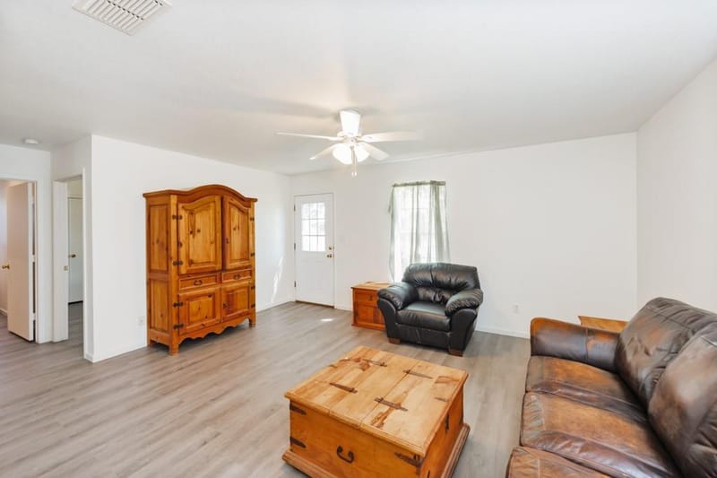 304 Missouri Street, Bowie TX 76230 - Photo 6