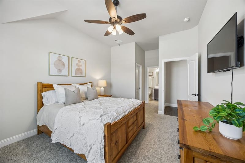 1005 Longbow Lane, Crowley TX 76036 - Photo 23