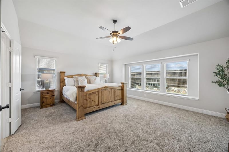 1005 Longbow Lane, Crowley TX 76036 - Photo 17