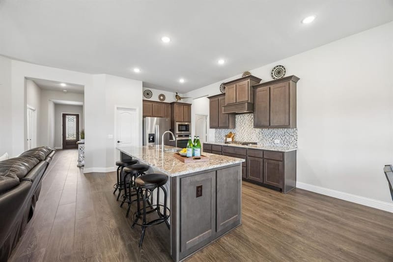 1005 Longbow Lane, Crowley TX 76036 - Photo 12