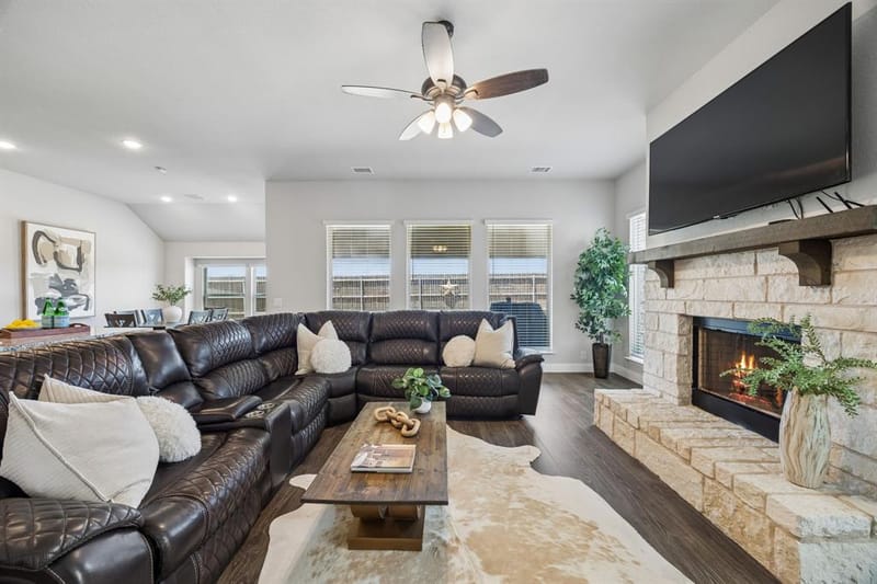 1005 Longbow Lane, Crowley TX 76036 - Photo 9
