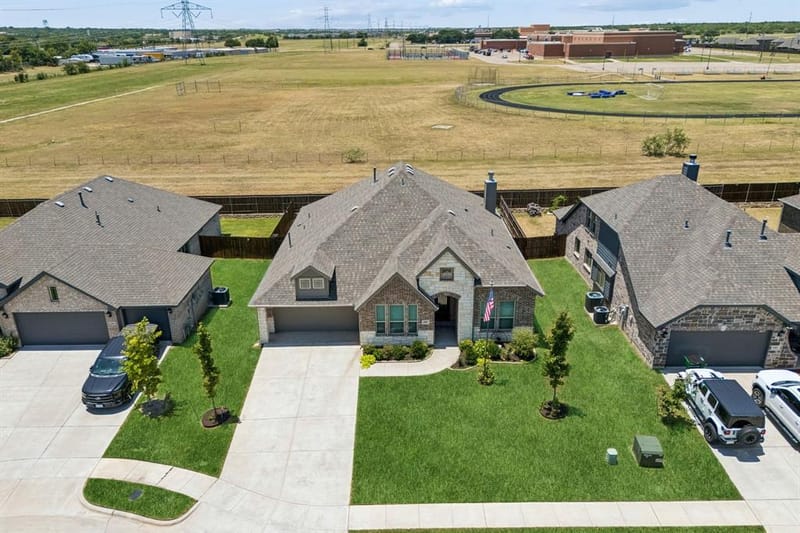 1005 Longbow Lane, Crowley TX 76036 - Photo 31