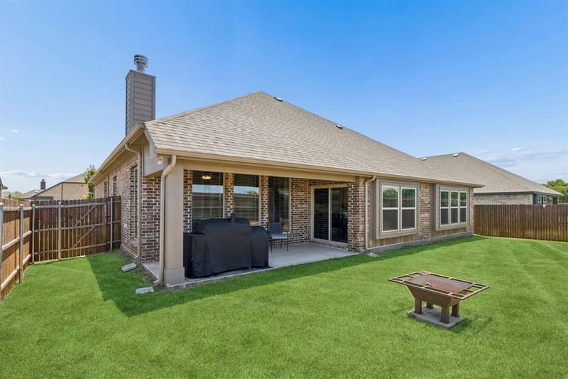 1005 Longbow Lane, Crowley TX 76036 - Photo 29