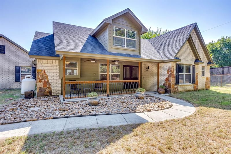 220 Royal Court, Weatherford TX 76085
