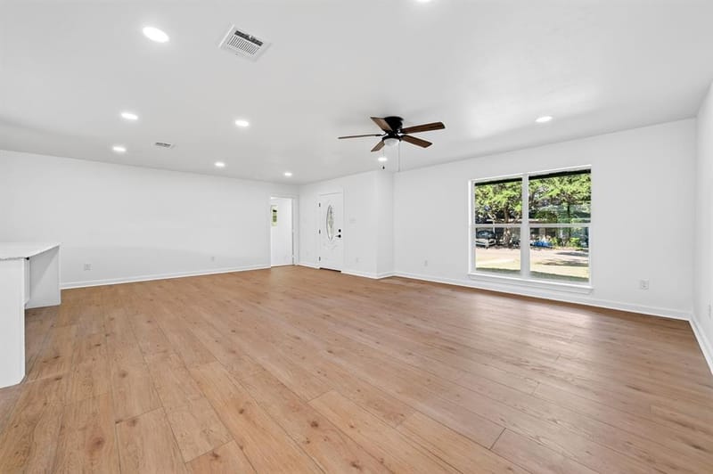 205 N 1st Street, Mabank TX 75147 - Photo 7