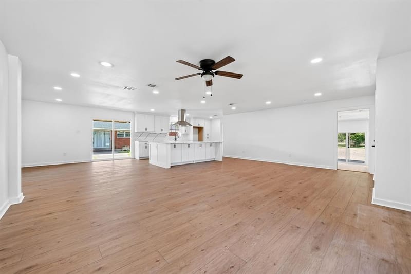 205 N 1st Street, Mabank TX 75147 - Photo 9