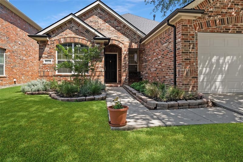 10232 Olivia Drive, McKinney TX 75072