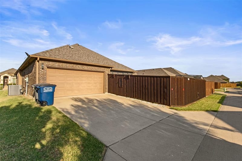 205 Melody Way, Red Oak TX 75154 - Photo 25