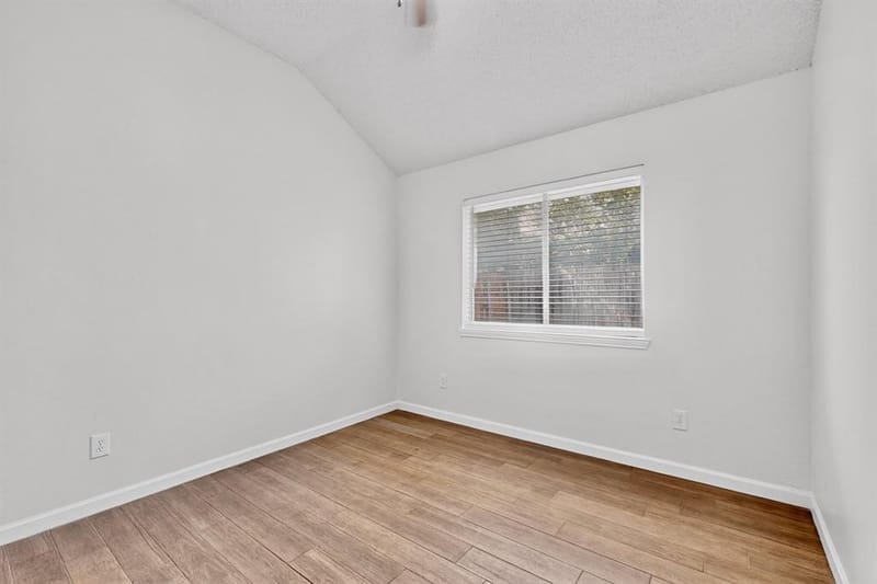 5205 Livermore Drive, Arlington TX 76017 - Photo 26