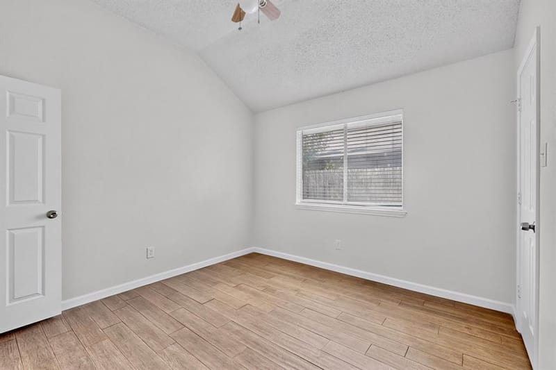 5205 Livermore Drive, Arlington TX 76017 - Photo 24