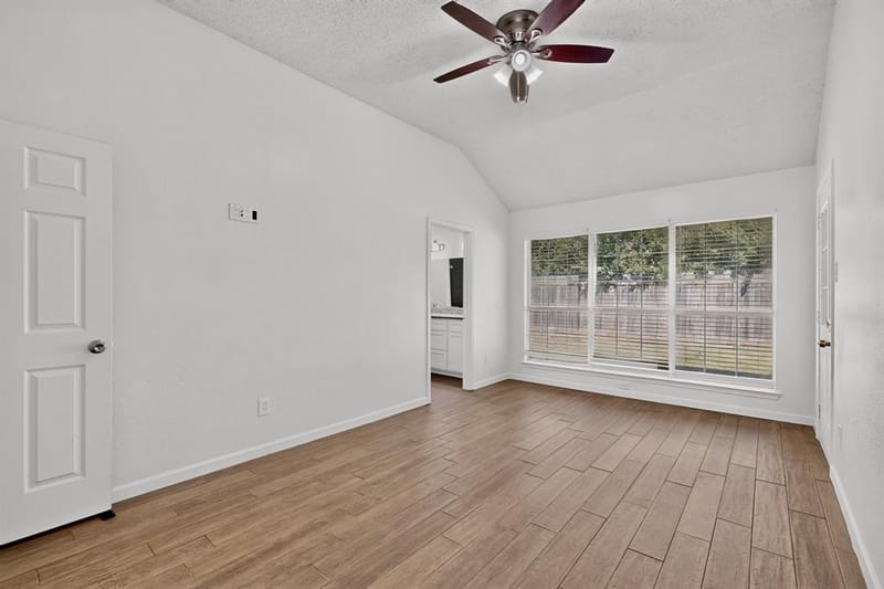 5205 Livermore Drive, Arlington TX 76017 - Photo 15