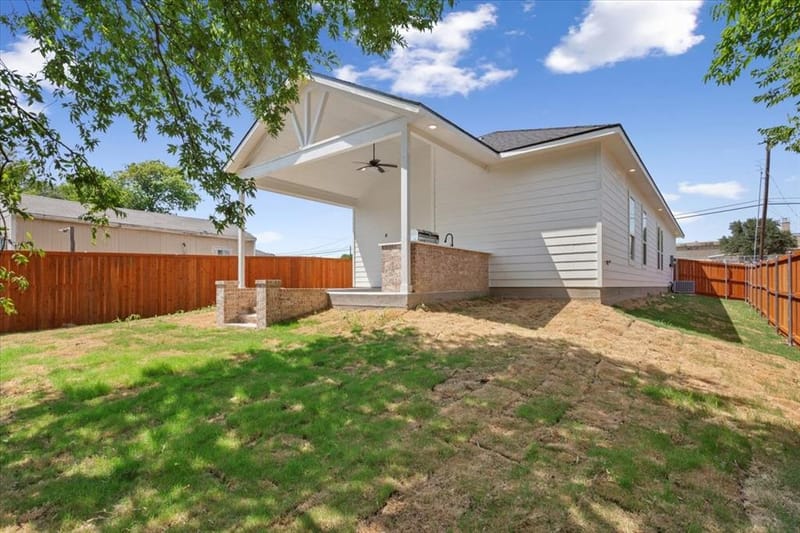 204 3rd Street, Hillsboro TX 76645 - Photo 23