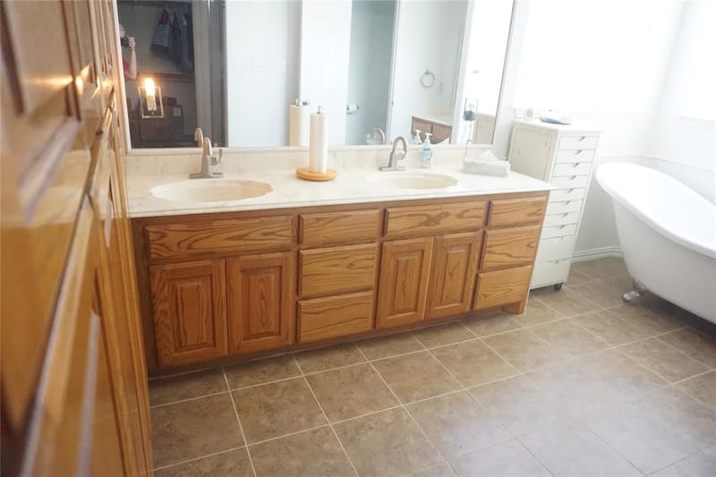 610 S Lillis Lane, Denison TX 75020 - Photo 22