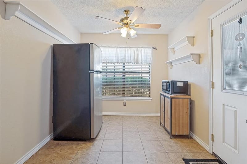 2910 Spinner Lane, Grand Prairie TX 75052 - Photo 12