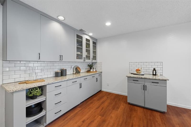 1310 W Cedar Street, Arlington TX 76012 - Photo 8