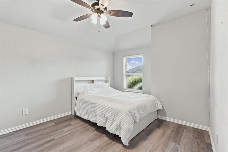 632 Steerman Court, Saginaw TX 76179 - Photo 17