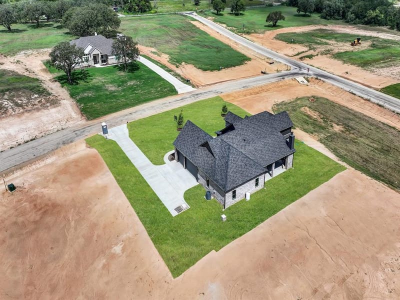 305 Wrangler Court, Weatherford TX 76088 - Photo 9