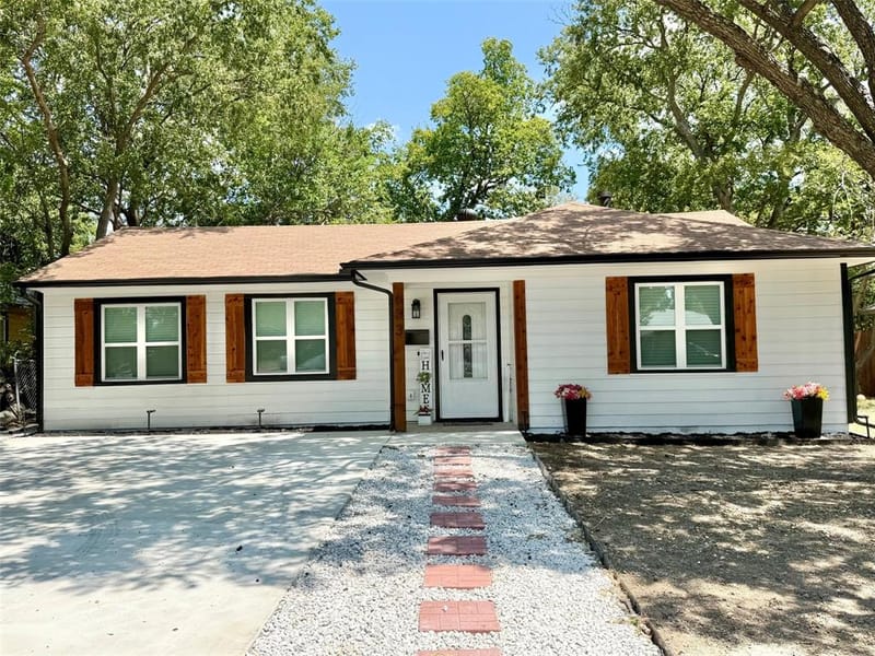 633 Cimarron Trace, Grand Prairie TX 75051