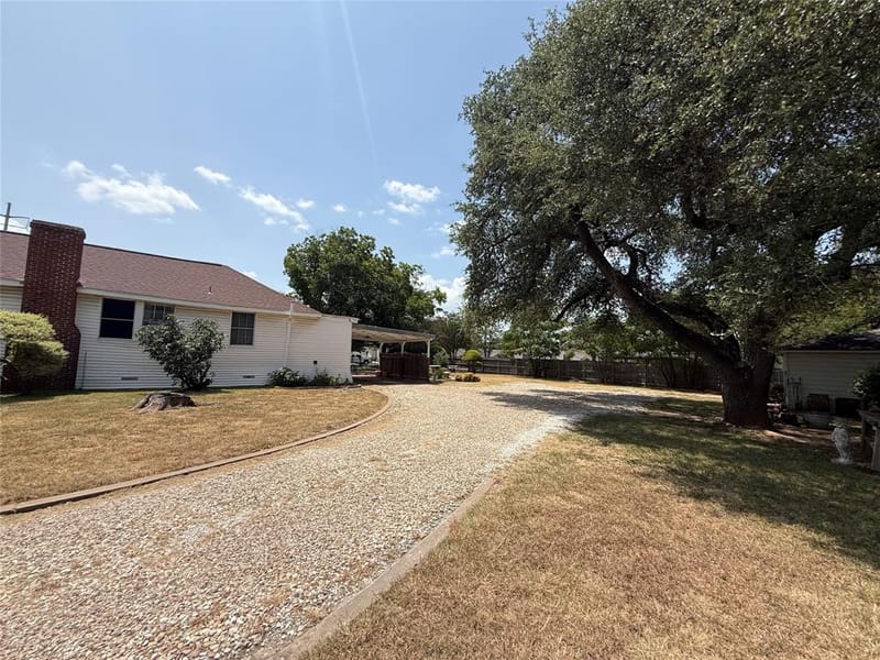 2233 Park Lake Drive, Waco TX 76708 - Photo 6