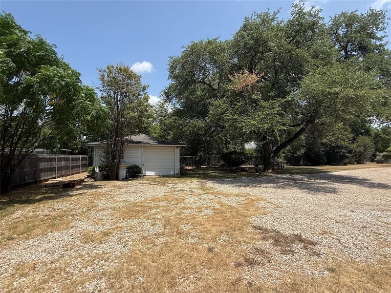 2233 Park Lake Drive, Waco TX 76708 - Photo 7