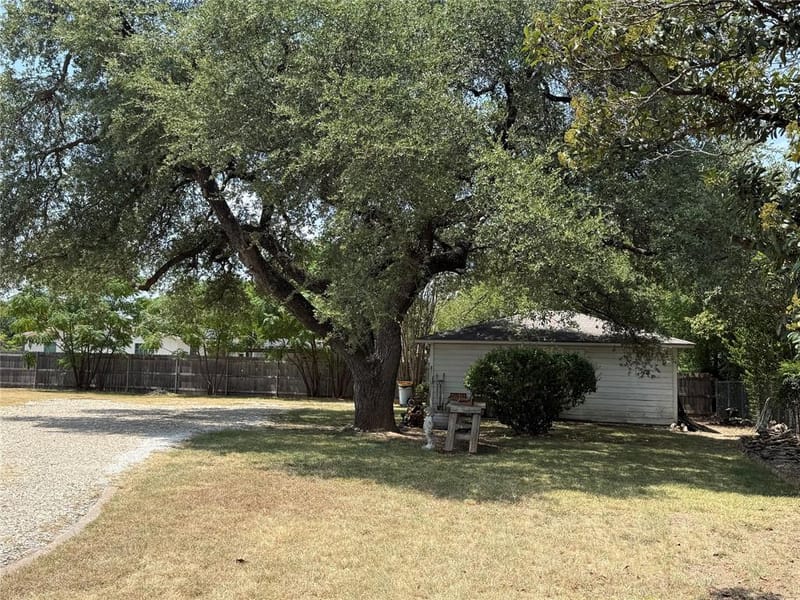 2233 Park Lake Drive, Waco TX 76708 - Photo 5